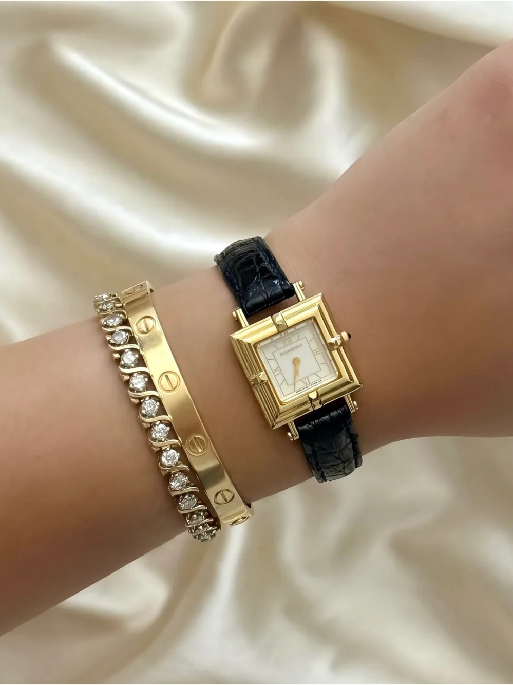 AUTHENTIC VINTAGE YVES SAINT LAURENT BLACK LEATHER WATCH